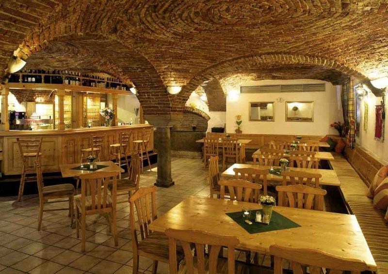 Landhotel Donaublick Obernzell 餐厅 照片